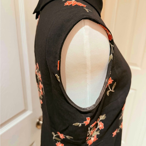 Banana Republic Black Dress with Red Floral Design - Picture 6 of 10